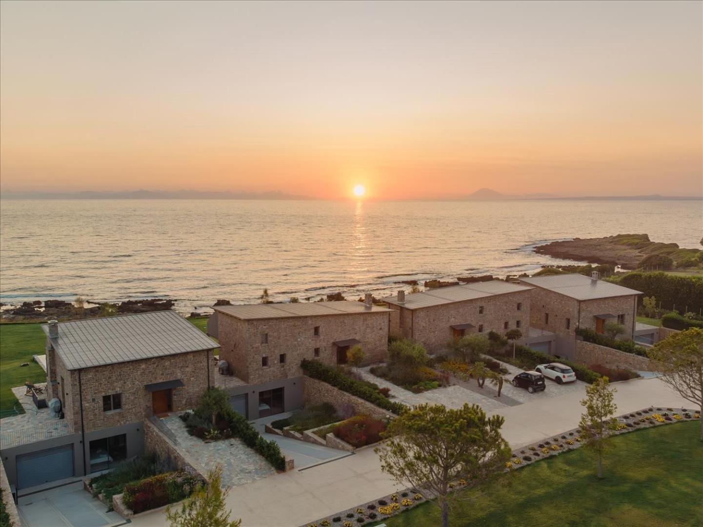 Real Life Homes Luxurious Seafront Villas Each With Their Own Private Pools Korakochori ภายนอก รูปภาพ