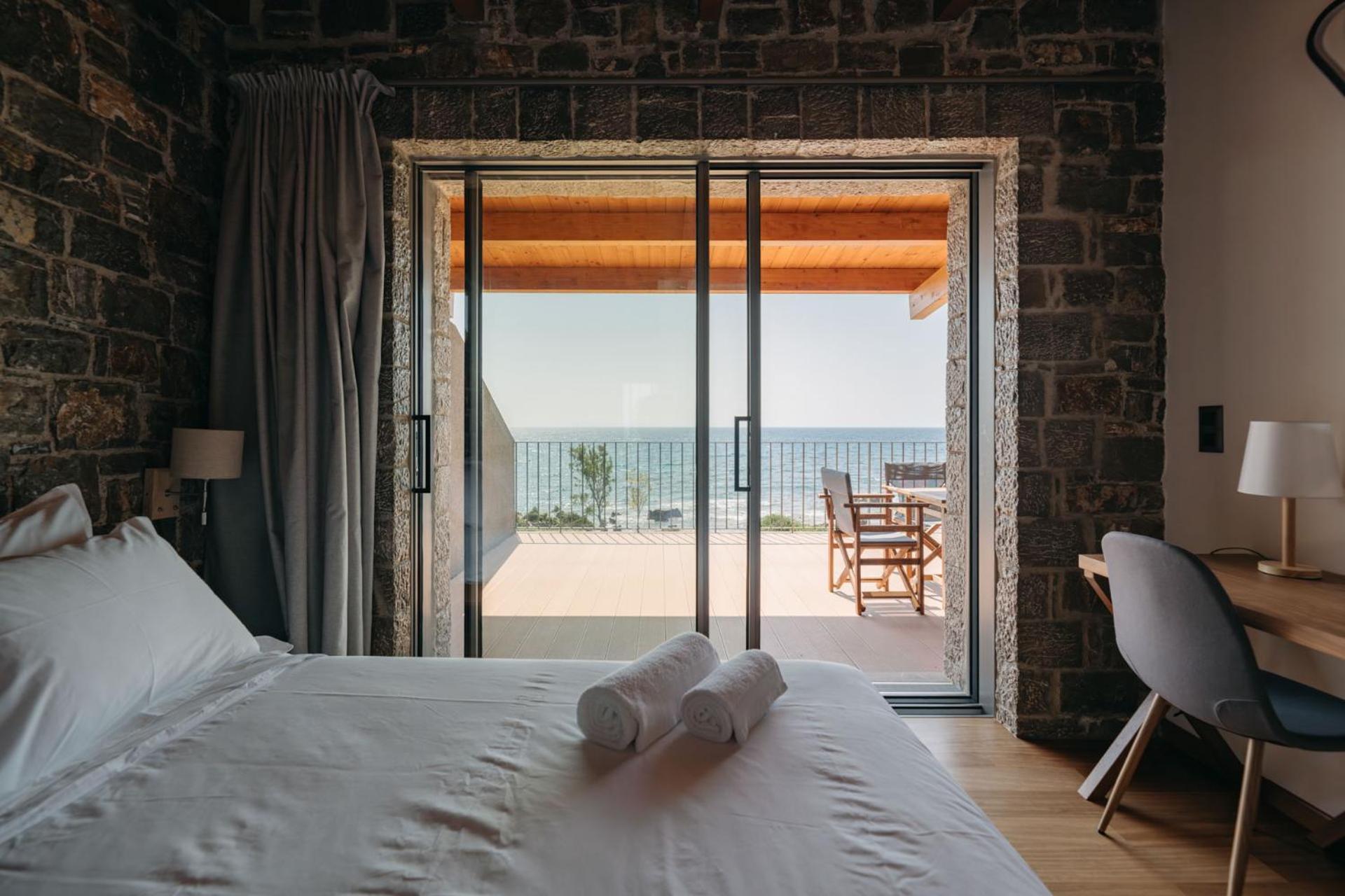 Real Life Homes Luxurious Seafront Villas Each With Their Own Private Pools Korakochori ภายนอก รูปภาพ